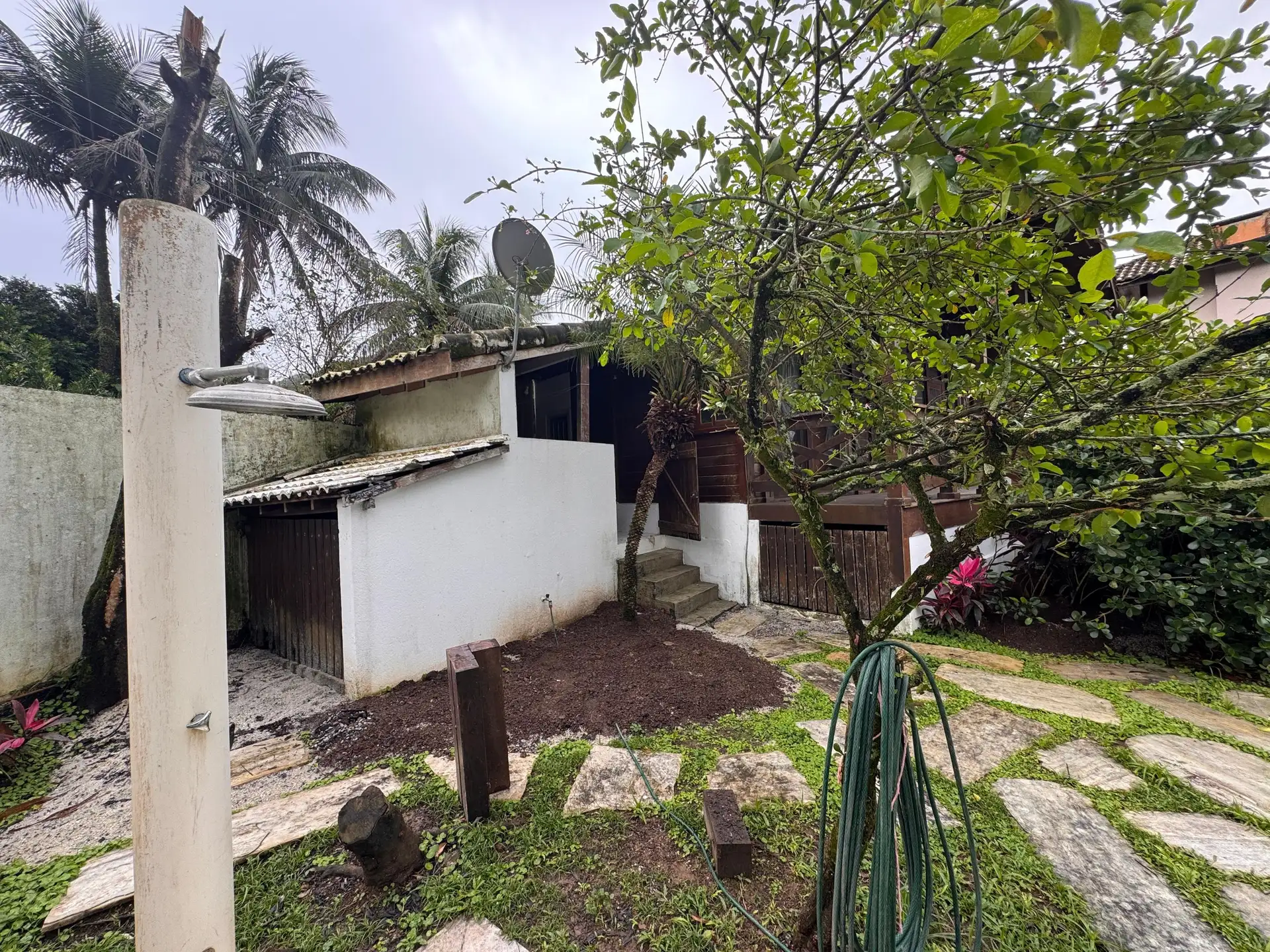 2-bedroom house with a garden in Rio de Janeiro — photo 32