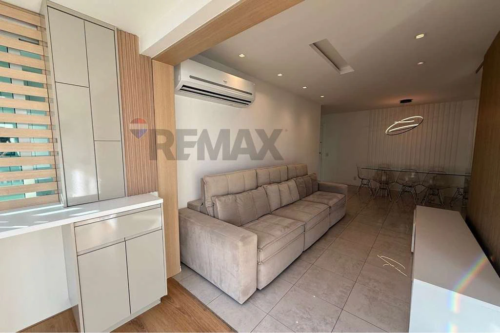 Apartamento reformado de 98 m² com varanda fechada — photo 21