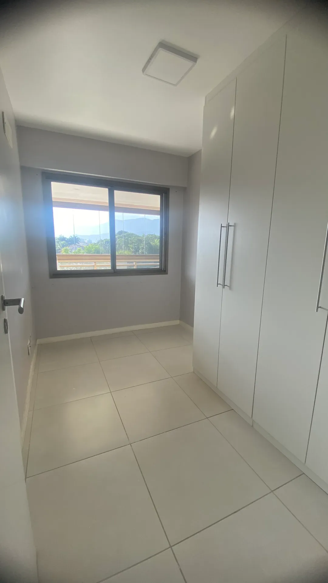 Mountain view in a 4-bedroom apartment, 142 m² — photo 23