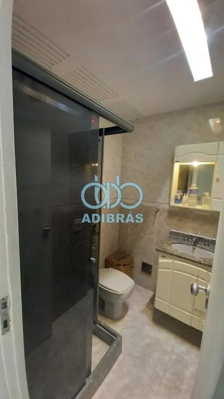 86 m² apartment with a home office and a walk-in closet — photo 22