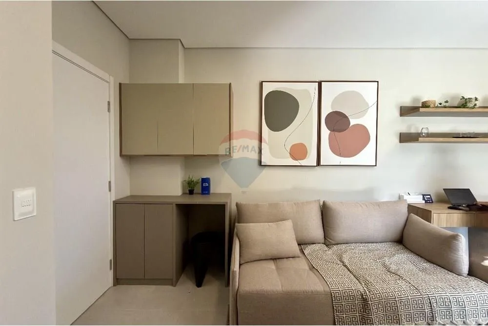 Furnished 93 m² studio on the 2nd floor with terrace — photo 8