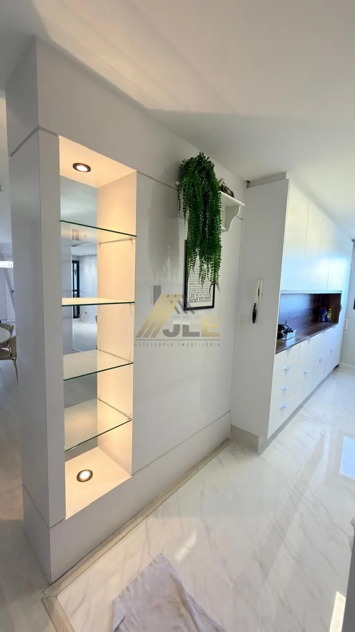 2-bedroom apartment with a glass-enclosed balcony — photo 9