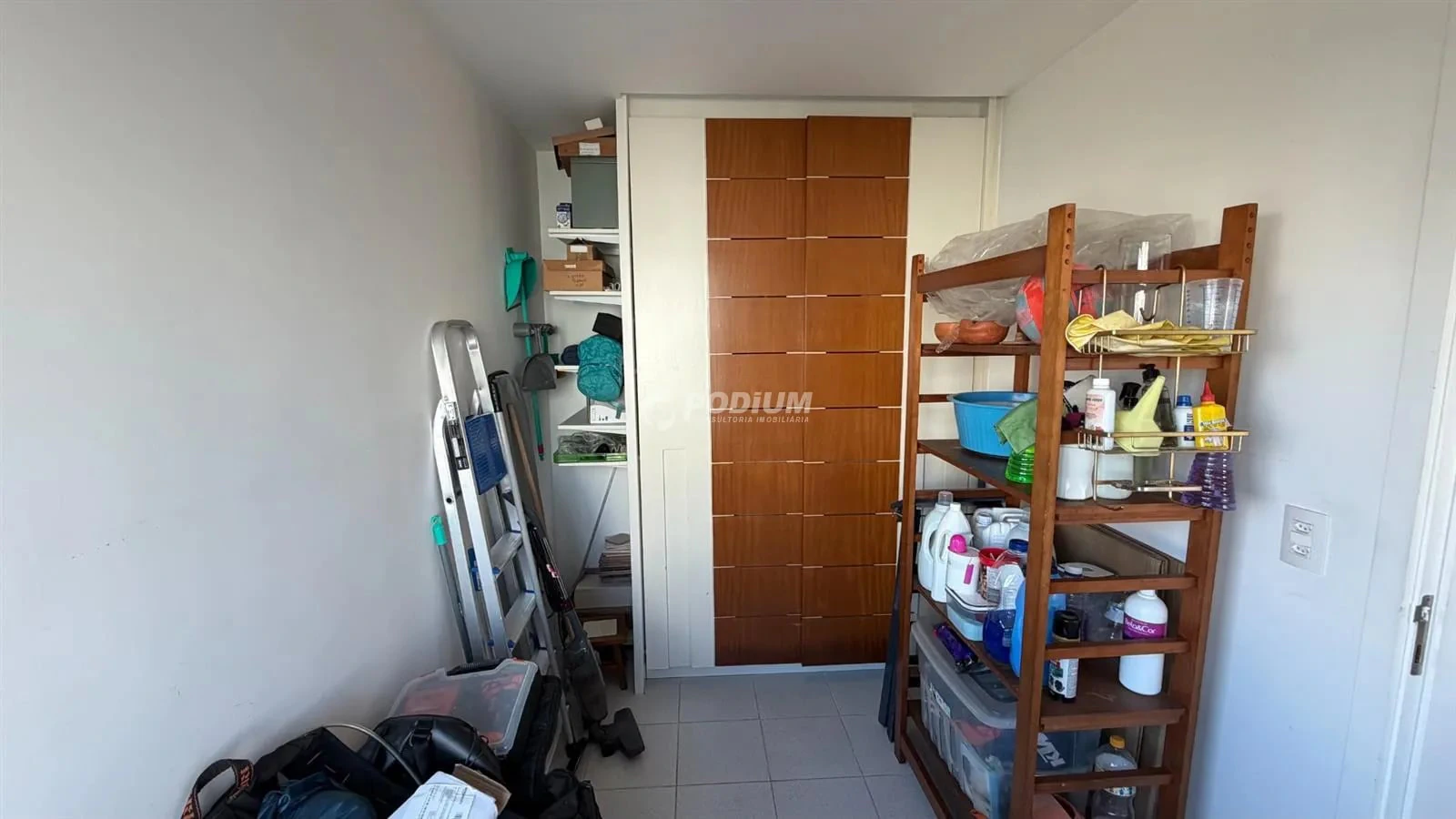 Apartamento mobiliado com 3 quartos e 168 m² — photo 30