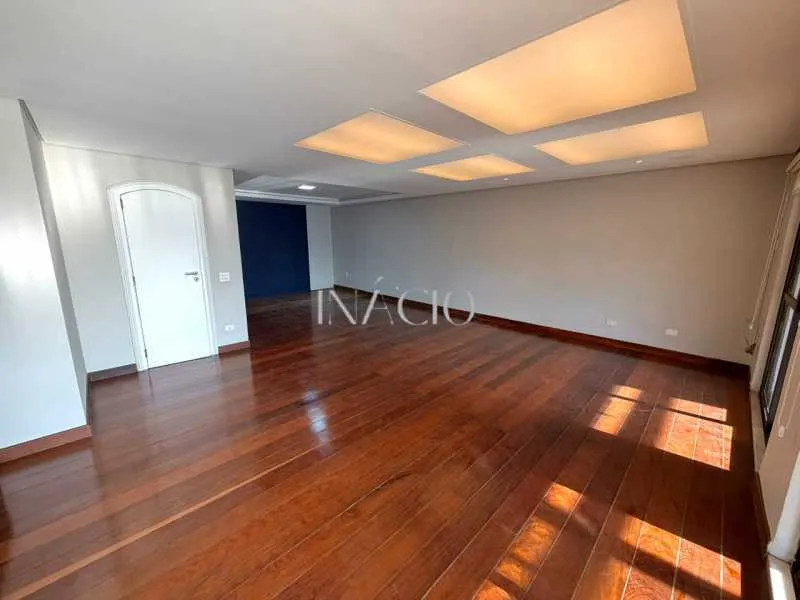 Apartamento de 350 m² com churrasqueira privativa e banheira — photo 5