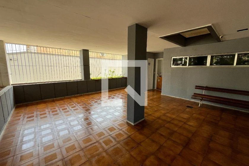 Furnished apartment, 131 m², with a glass-enclosed balcony — photo 49