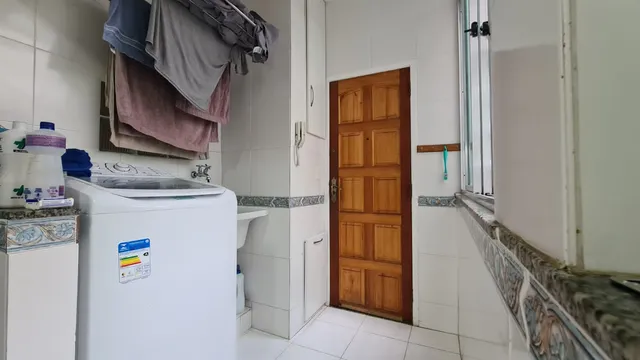 Furnished 170 m² apartment with 3 bedrooms and 3 baths — photo 15