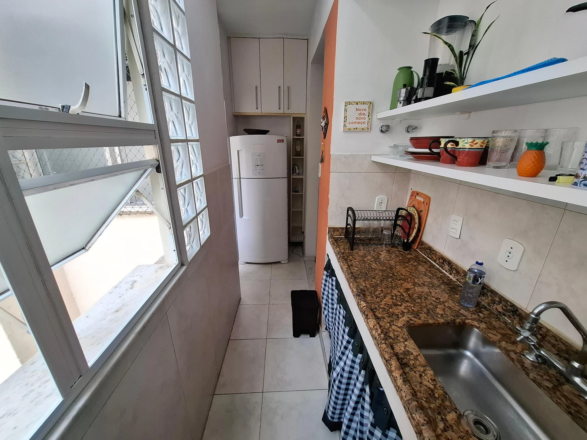 Furnished apartment, 110 m², with a glass-enclosed balcony — photo 17