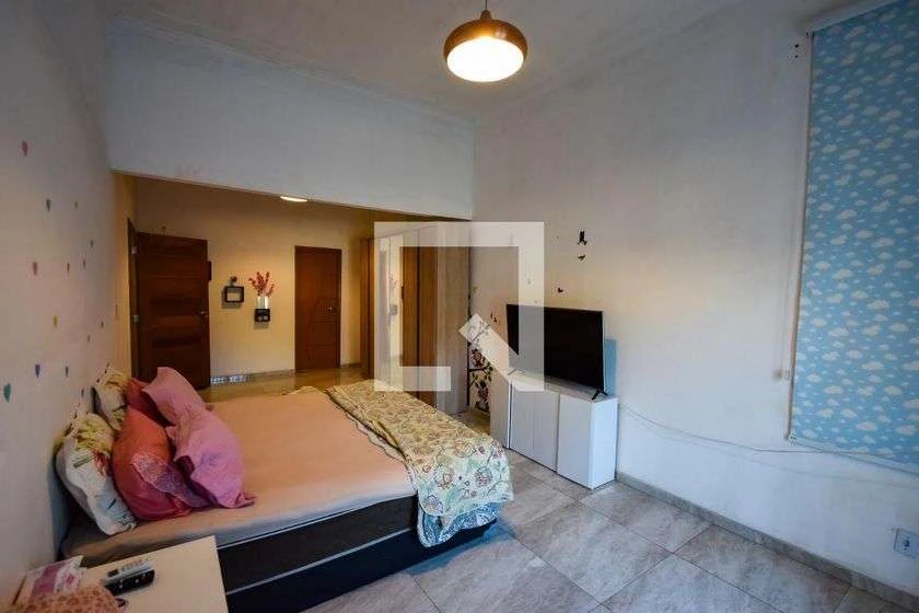 Дом с 4 спальнями, 3 парковками и частным садом — photo 17