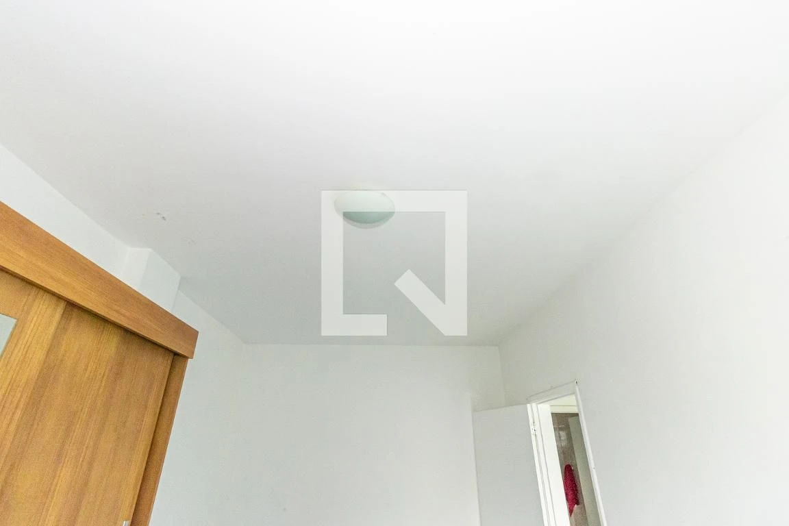 Furnished apartment with 2 bedrooms and a balcony — photo 29