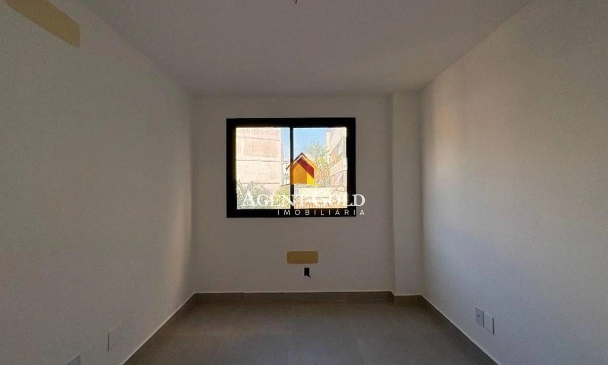 3-bedroom apartment, 1 with its own bathroom, 127 m² — photo 24