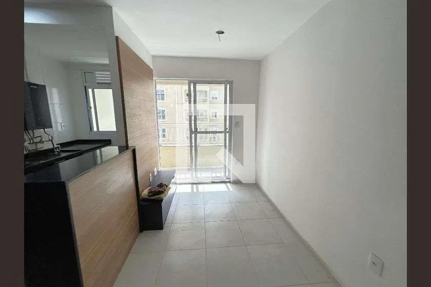 2-bedroom apartment in a building with a pool — photo 15