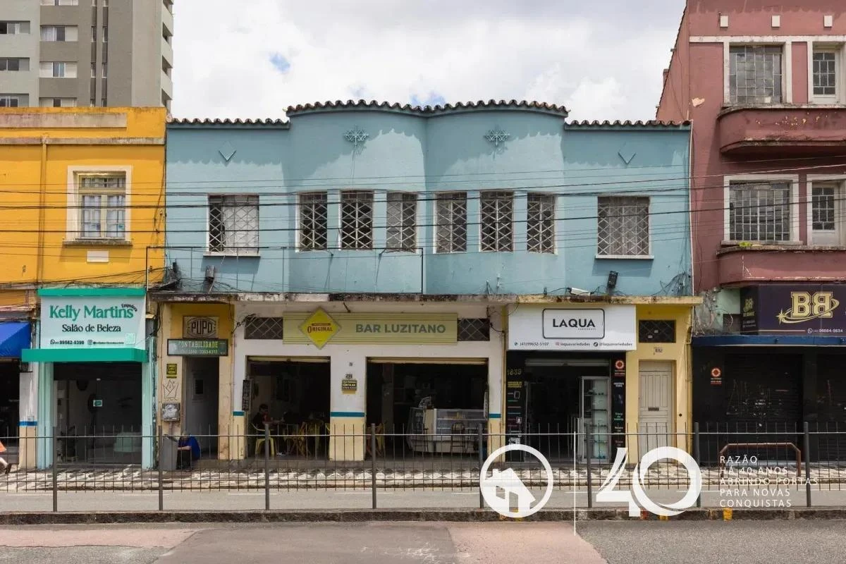 2-bedroom apartment with a washing machine in Curitiba — photo 9