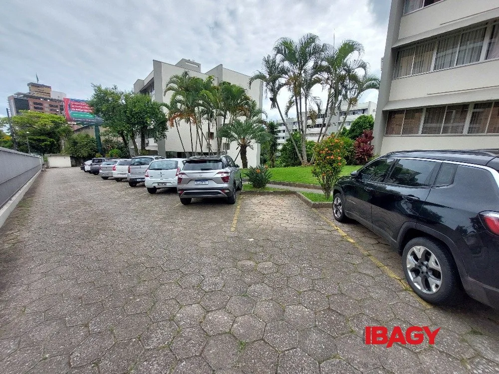 Apartamento de 69 m² con 3 dormitorios y cocina a gas — photo 21