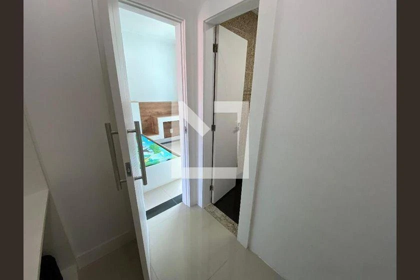 Unfurnished 4-bedroom house with 1000 m² and parking — photo 27