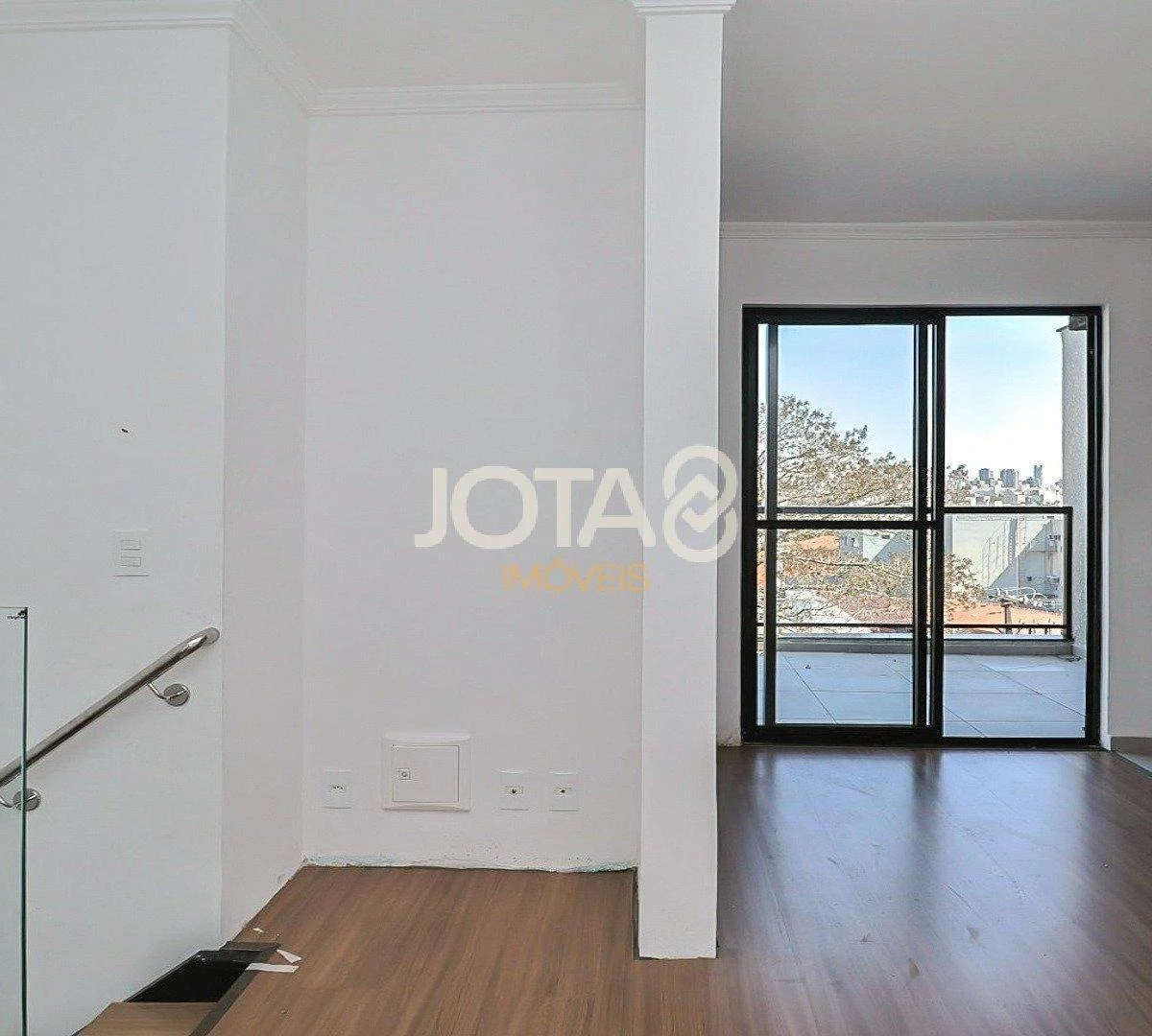 Apartamento, 69 m², com piso de madeira ou laminado — photo 2