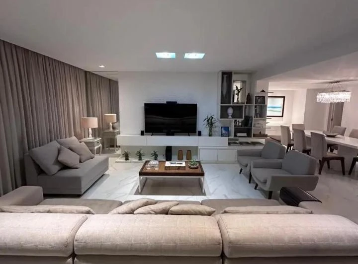 Мебльована квартира 195 м² з 3 спальнями-сюїтами — photo 3