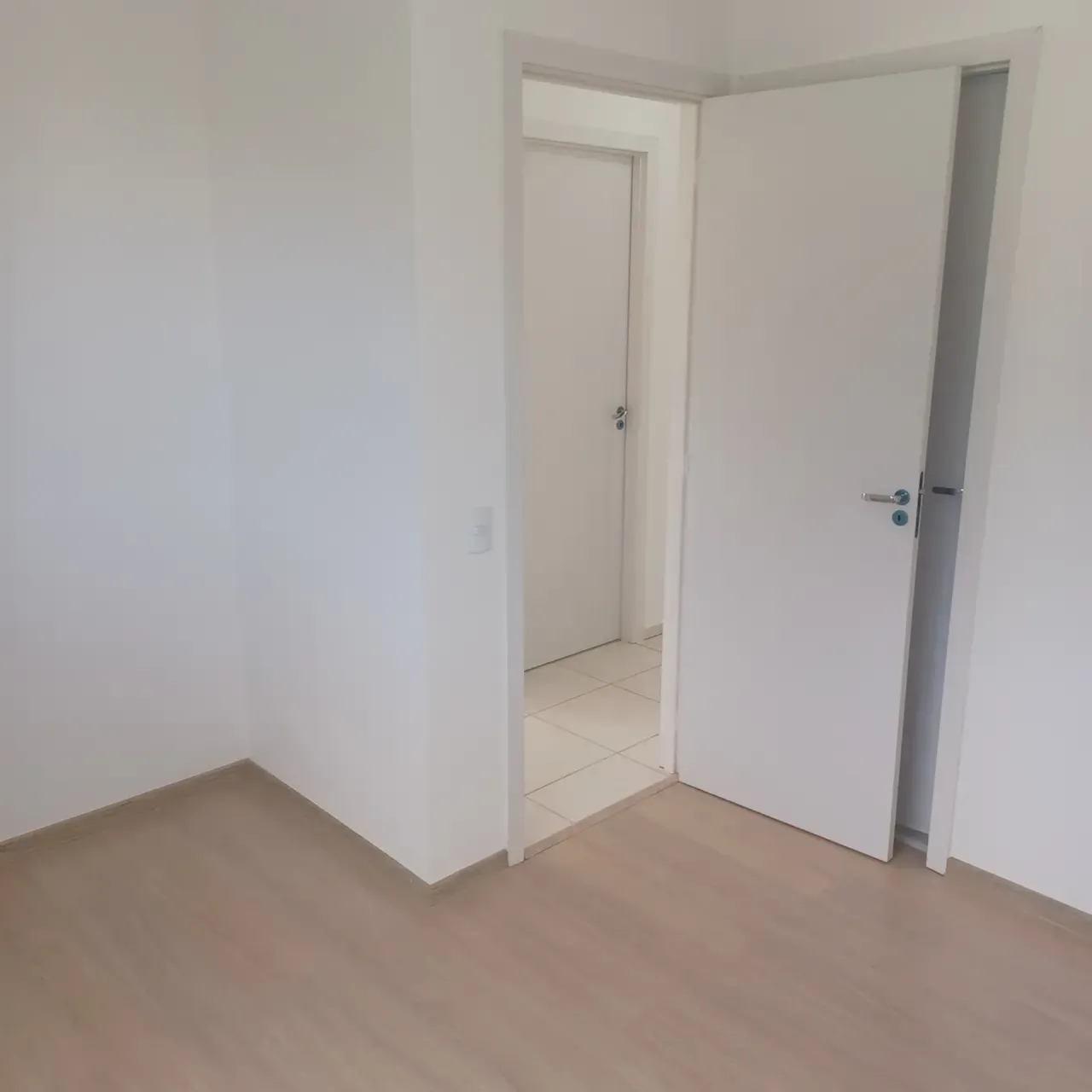 Apartamento sem mobília com 3 quartos e 2 banheiros — photo 6