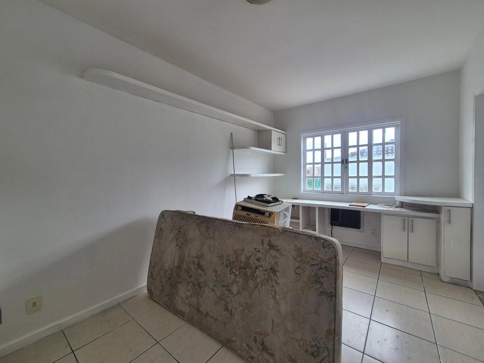 Casa sem mobília com 3 quartos e churrasqueira — photo 32