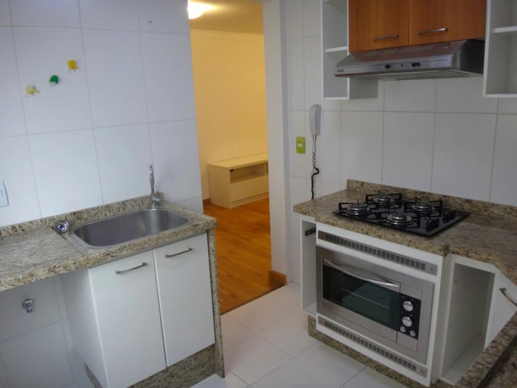 2-bedroom apartment with a home office — photo 22