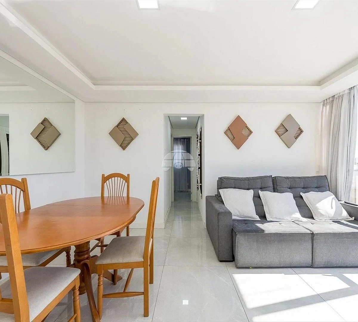 Furnished apartment with open-plan kitchen and 2 bedrooms — photo 14
