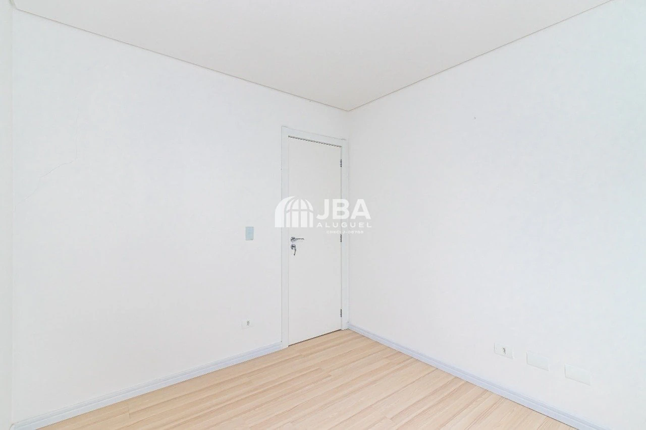 House with open-plan kitchen and 3 bedrooms plus suite — photo 6