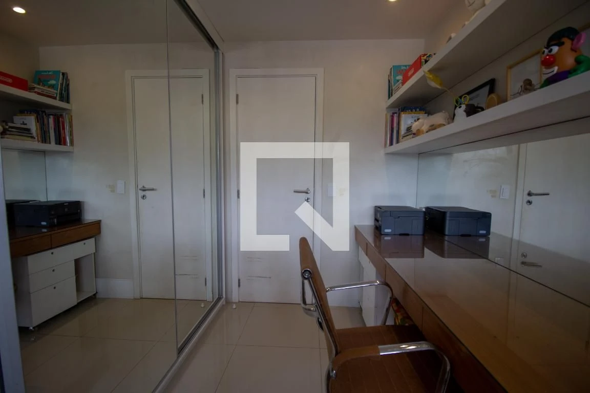 2-bedroom apartment with a private BBQ in Rio de Janeiro — photo 35