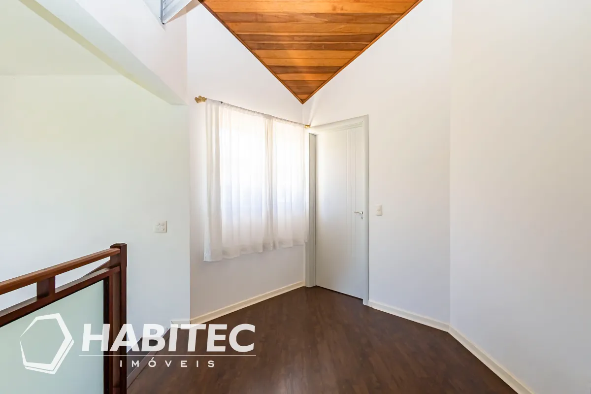 Residential house with 4 bedrooms and an integrated kitchen — photo 40