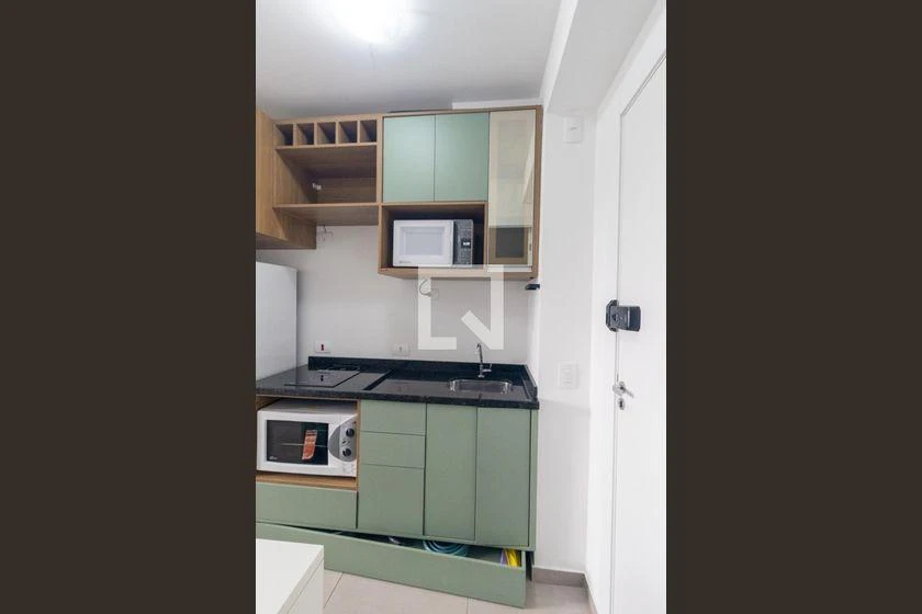 Меблированная квартира с 1 спальней и ванной в спальне — photo 7