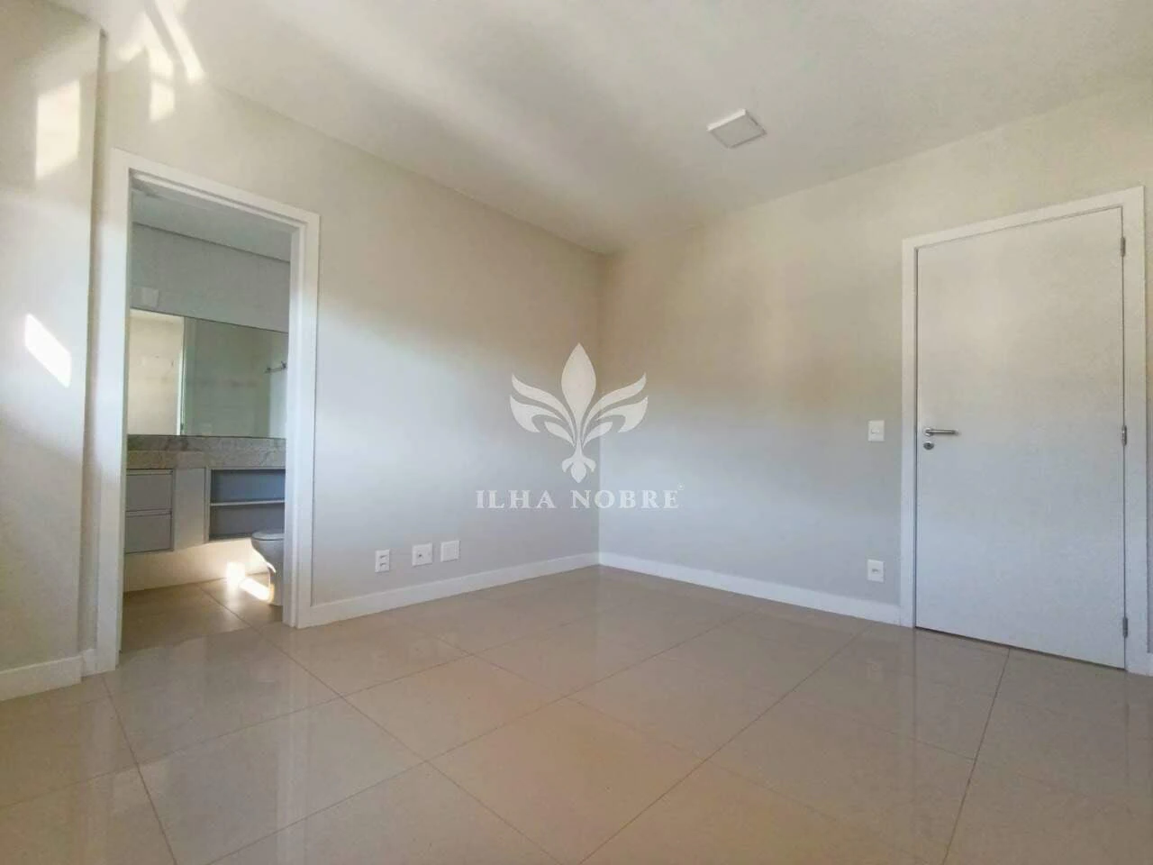 2-bedroom apartment with a private BBQ — photo 18