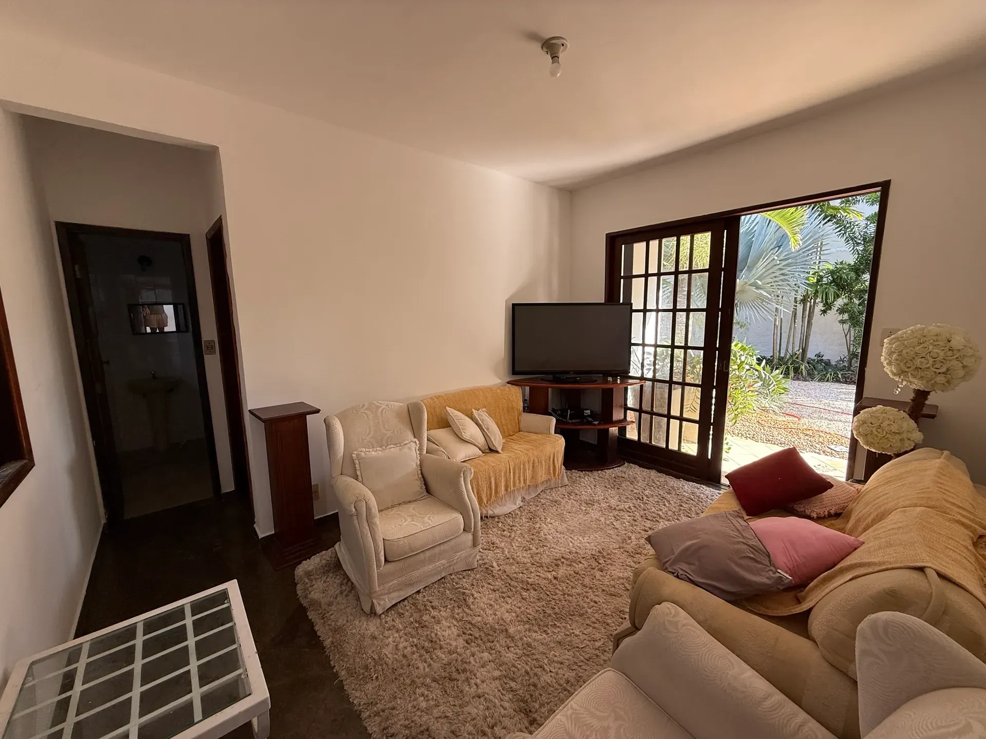 Furnished house, 350 m², with a glass-enclosed balcony — photo 32