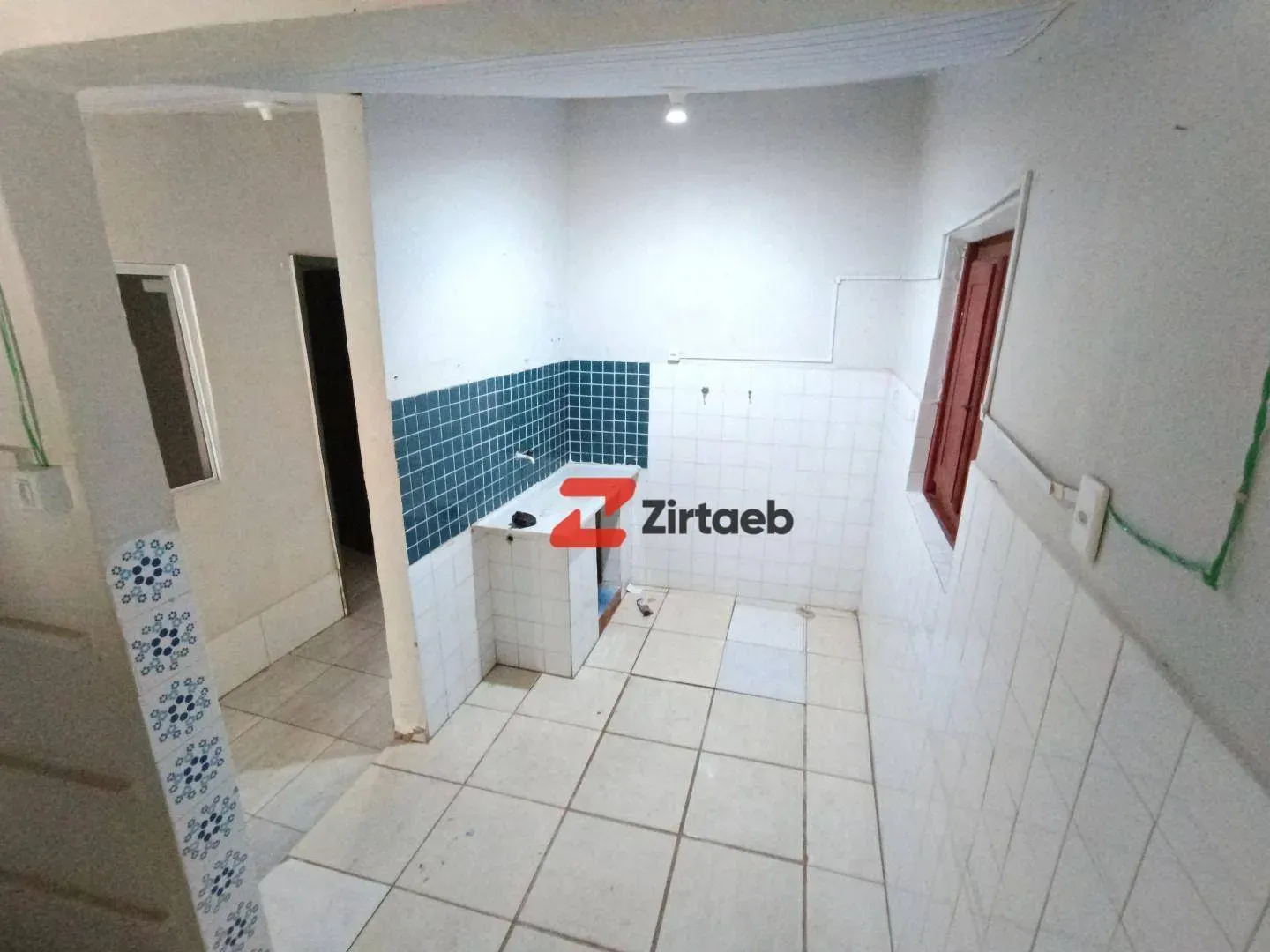 House with 3 bedrooms and 200 m² of tiled floors — photo 9