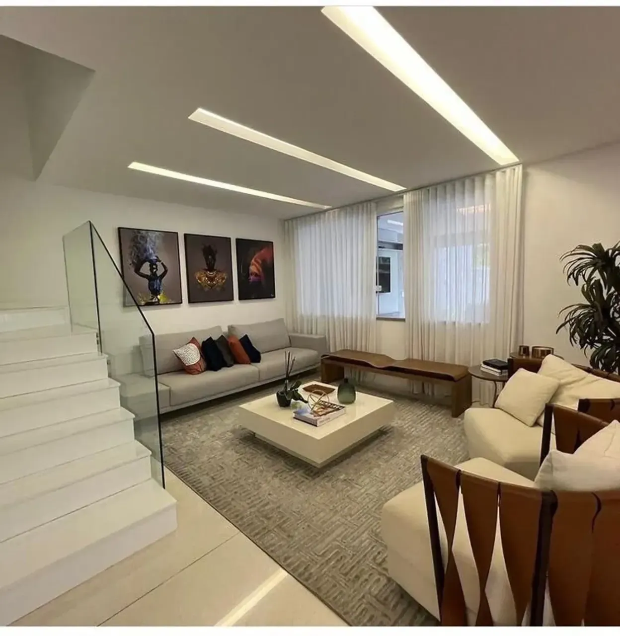 Furnished house with 4 bedrooms and 5 bathrooms