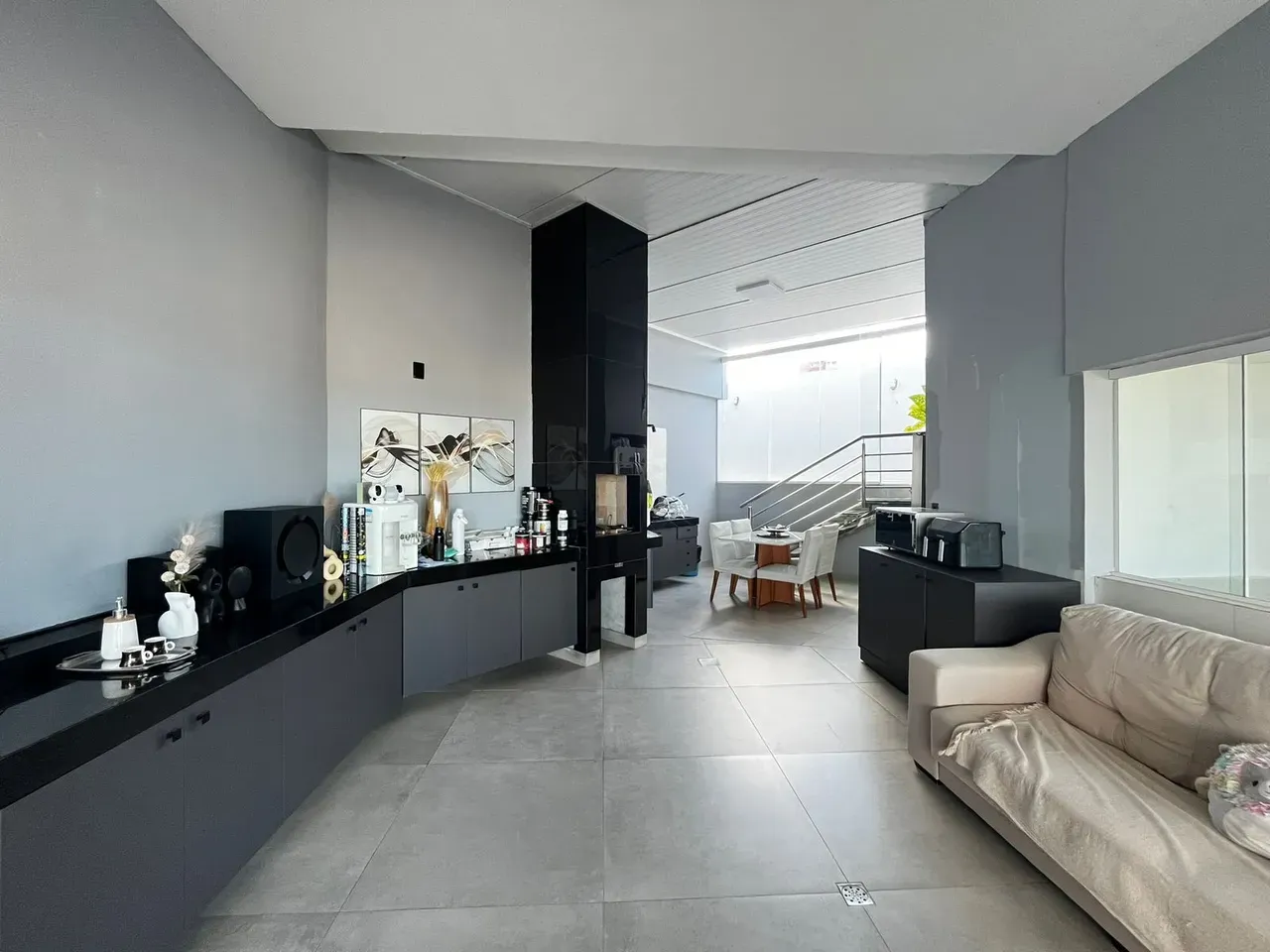 Duplex penthouse with open-plan kitchen and 6 en-suites — photo 4