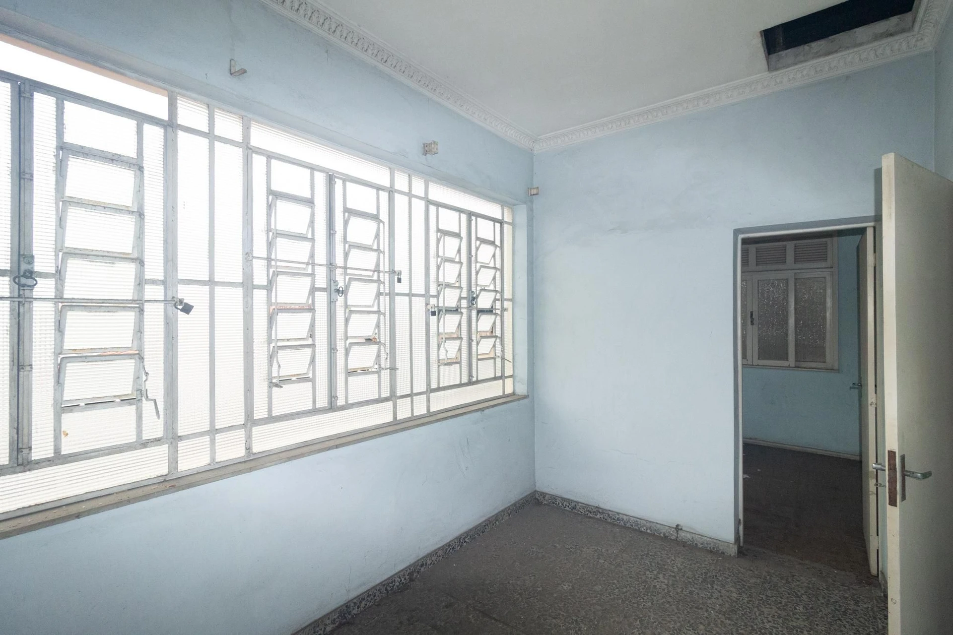 6 quartos e jardim: casa de 263 m² — photo 43