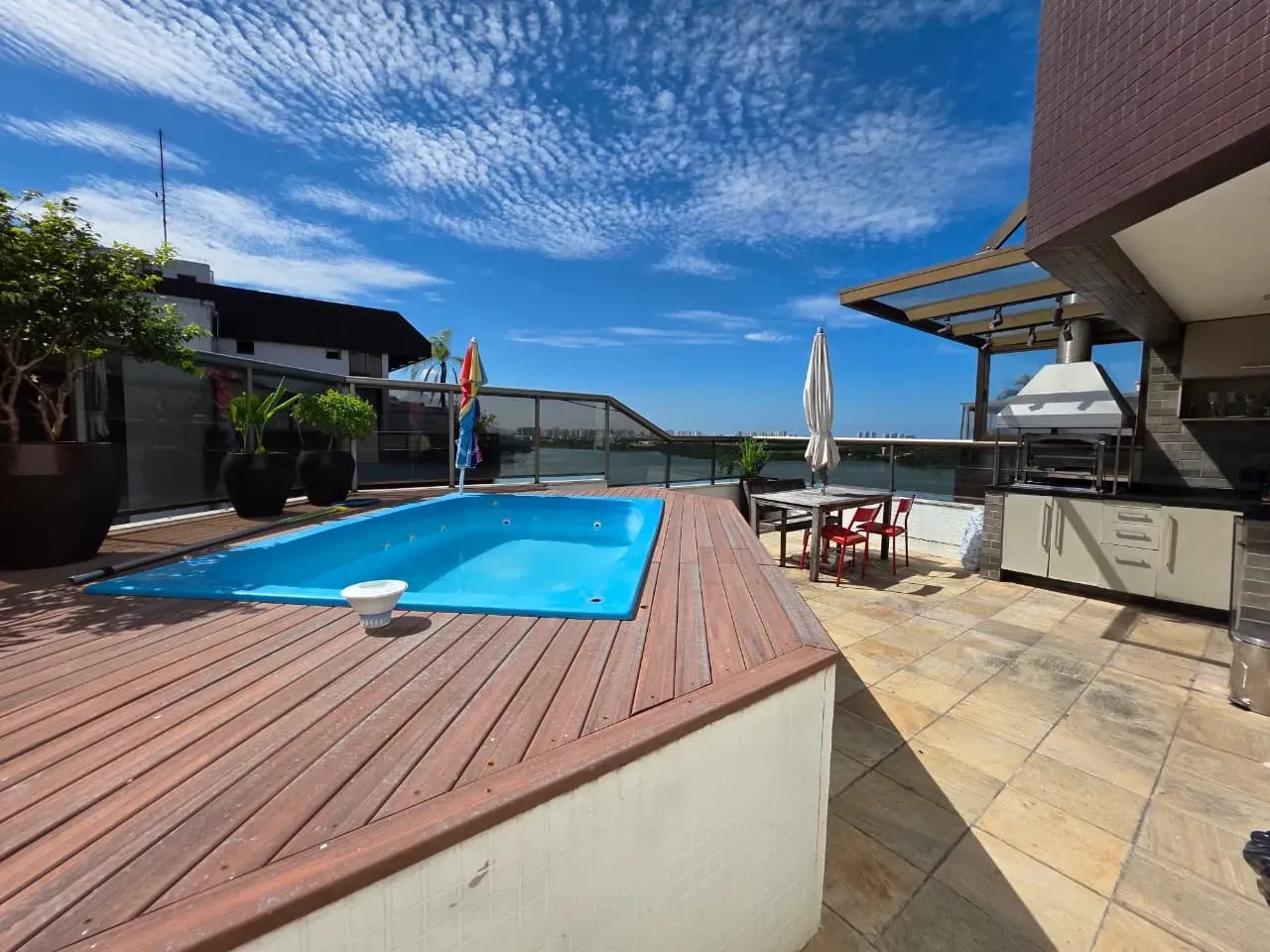 Water view in a 4-bedroom apartment, 265 m² — photo 17
