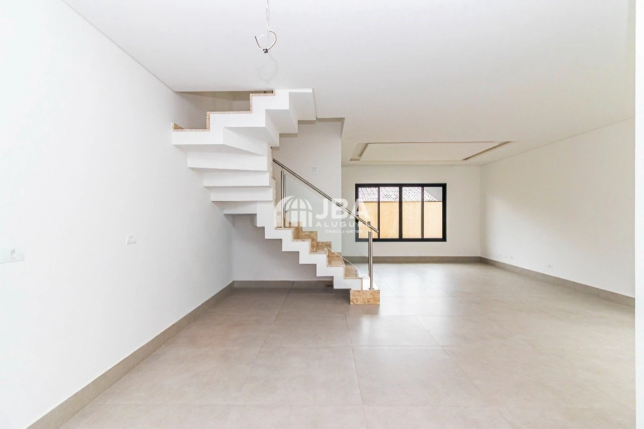 House with open-plan kitchen and 3 bedrooms plus suite — photo 20