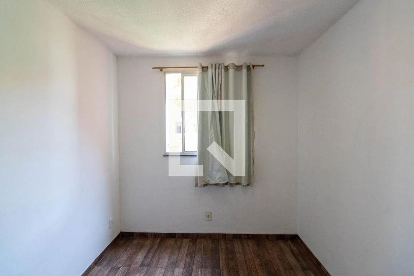 Home office in a 2-bedroom apartment, 32 m² — photo 13