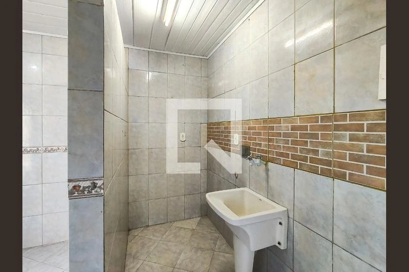 80 m² rental apartment with 2 bedrooms and enclosed kitchen — photo 7