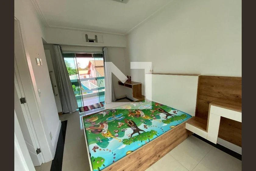 Unfurnished 4-bedroom house with 1000 m² and parking — photo 30