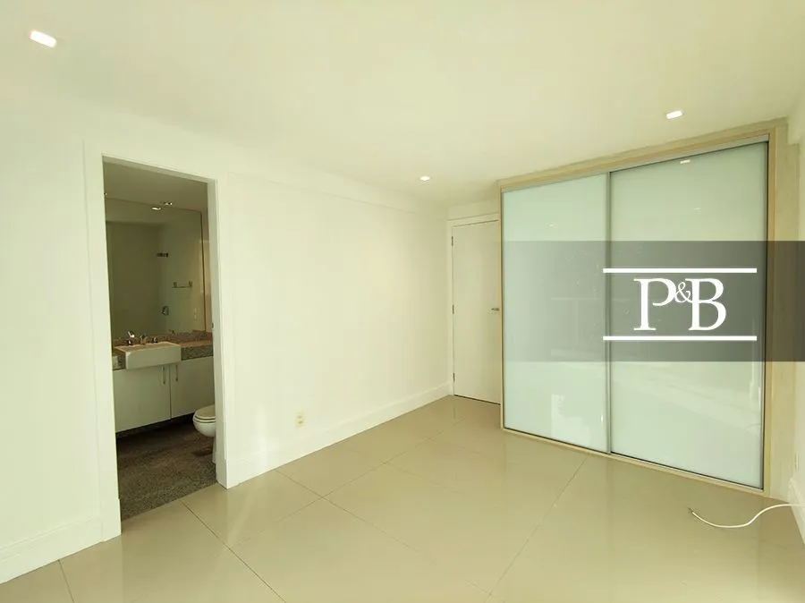 4-bedroom apartment, 289 m² — photo 24