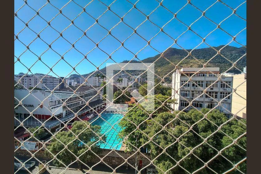 Rental apartment with 3 bedrooms and 208 m² — photo 27