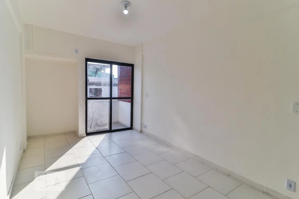 1-bedroom, 1-bath apartment with no parking — photo 11
