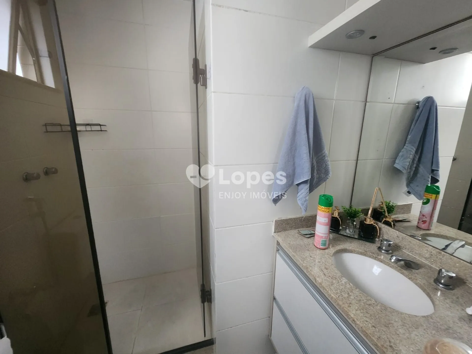 2-bedroom apartment in a building with a sauna — photo 10
