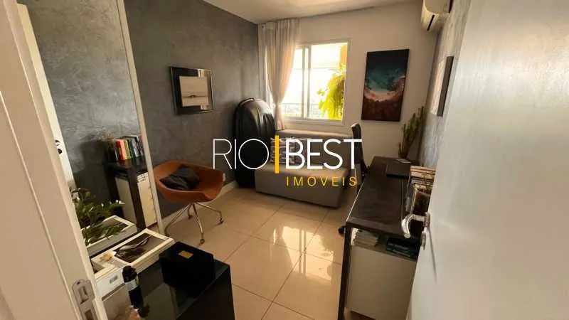 Furnished 4-bedroom apartment with open-plan gas kitchen — photo 16