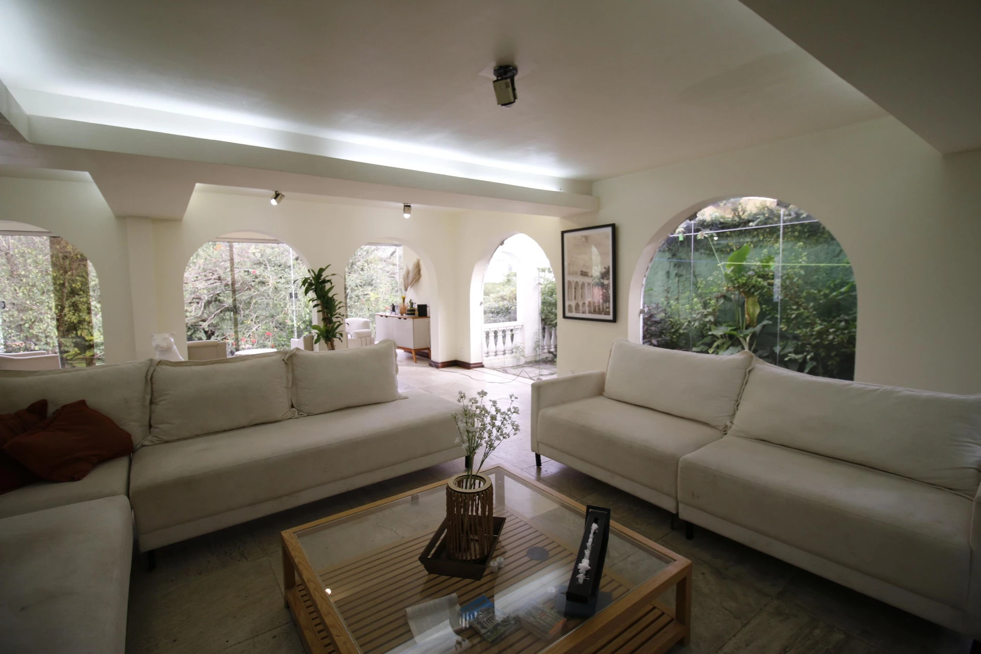 Mountain view in a 3-bedroom house, 460 m² — photo 11