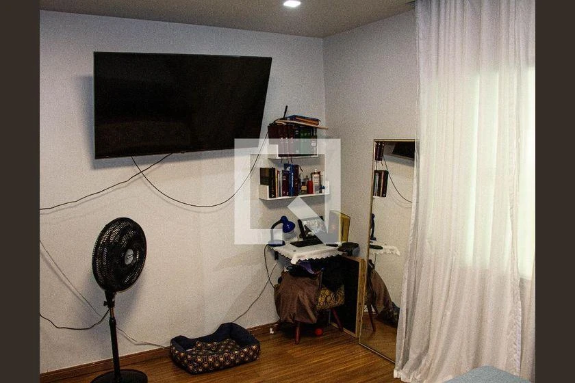 234 m² house with a home office and a washing machine — photo 13