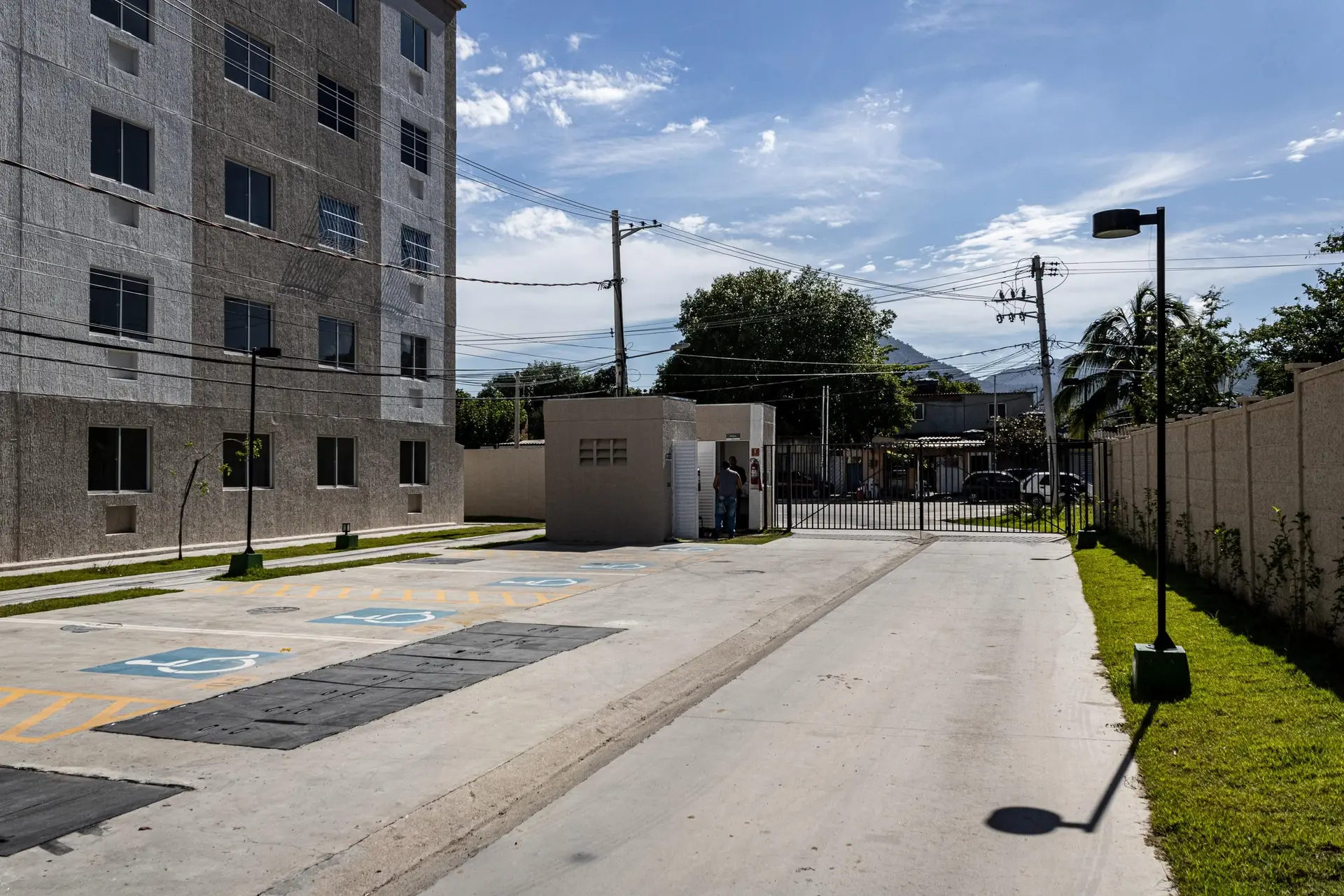 Apartamento en alquiler con 2 dormitorios y parrilla en la terraza — photo 13