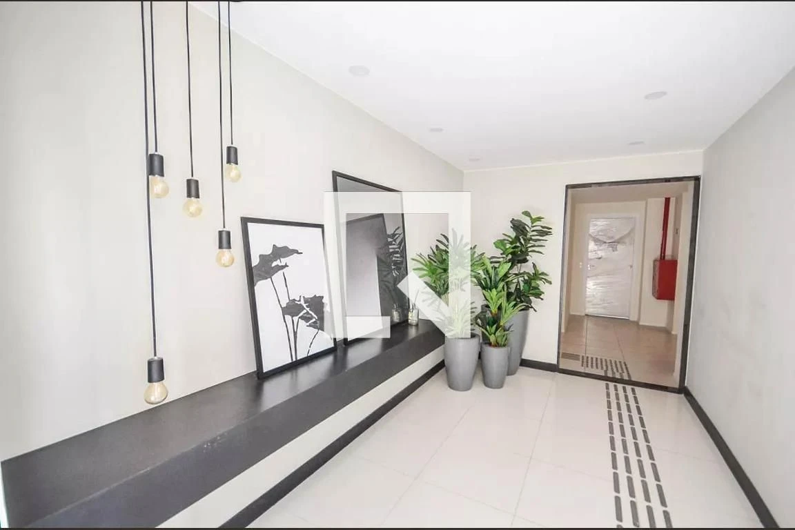 2 quartos e espaço de home office: apartamento de 45 m² — photo 2