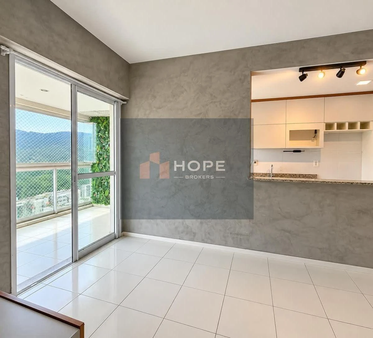 Apartment, 60 m², with a glass-enclosed balcony — photo 6