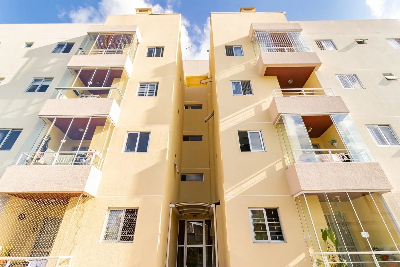 3-bedroom apartment with a home office in Curitiba — photo 18